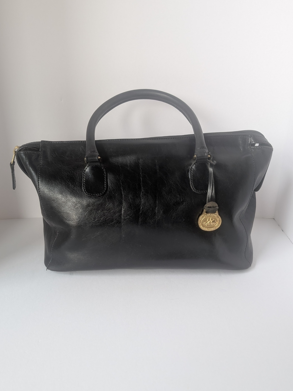 Vtg Brahmin Black Smooth Leather Handbag Heritage Ship Medallion Satchel